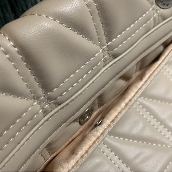 French Connection Quilted Shoulder/crossbody Bag with chain & material strap NWT - Picture 5 of 17